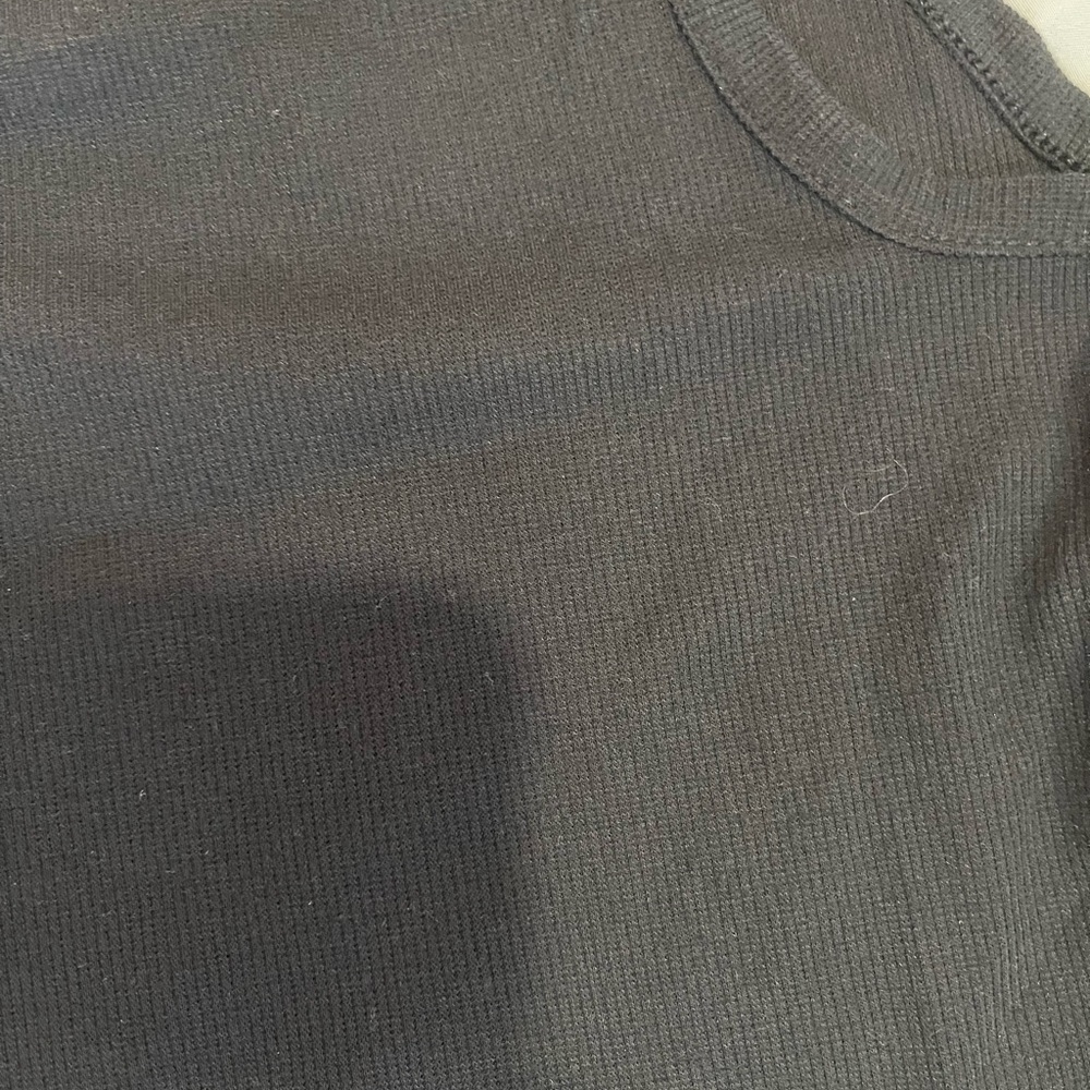 Colsie Black Knit Crop - Picture 4 of 5